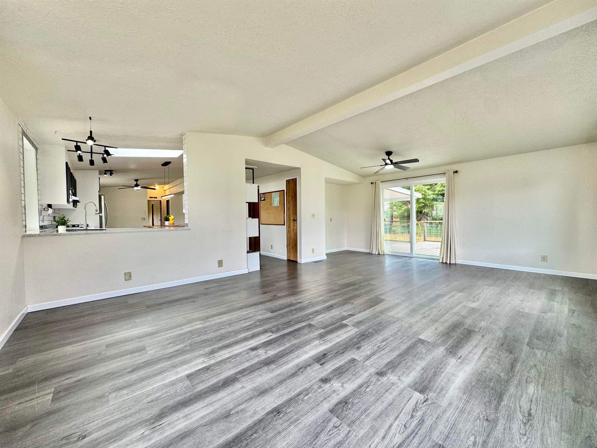 150 Lafayette Way, Crescent City, CA 95531
