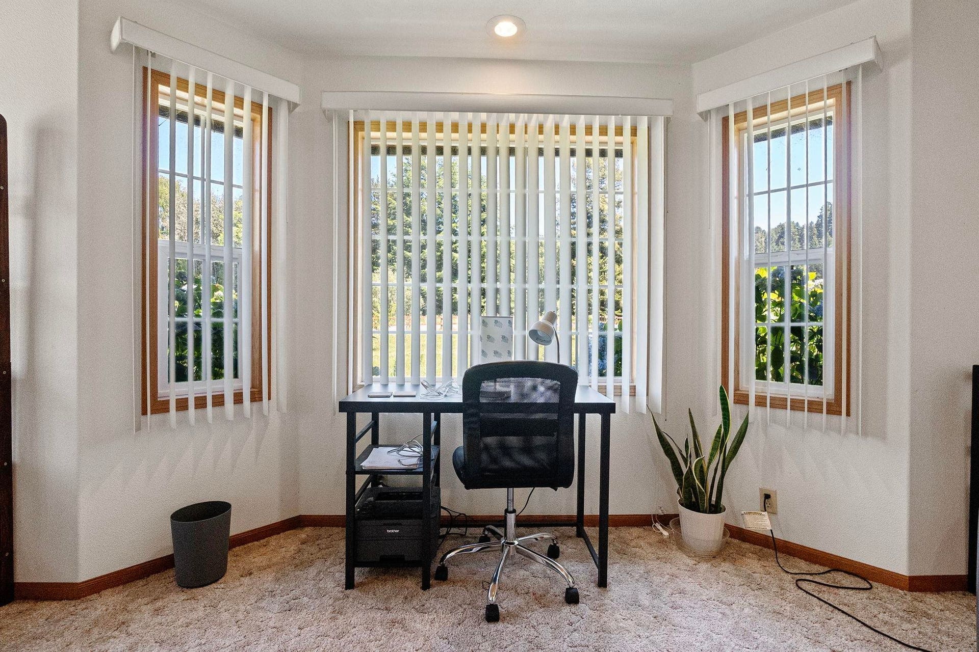 100 Schlack Lane, Crescent City, CA 95531