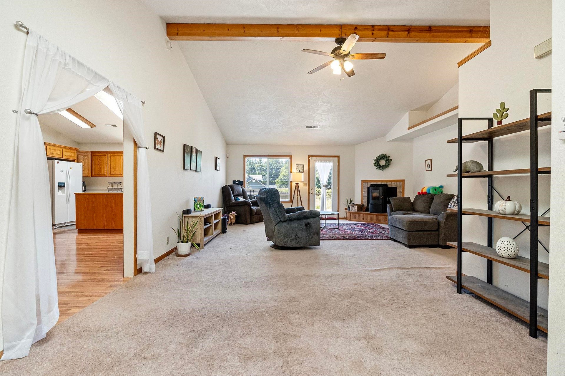 100 Schlack Lane, Crescent City, CA 95531
