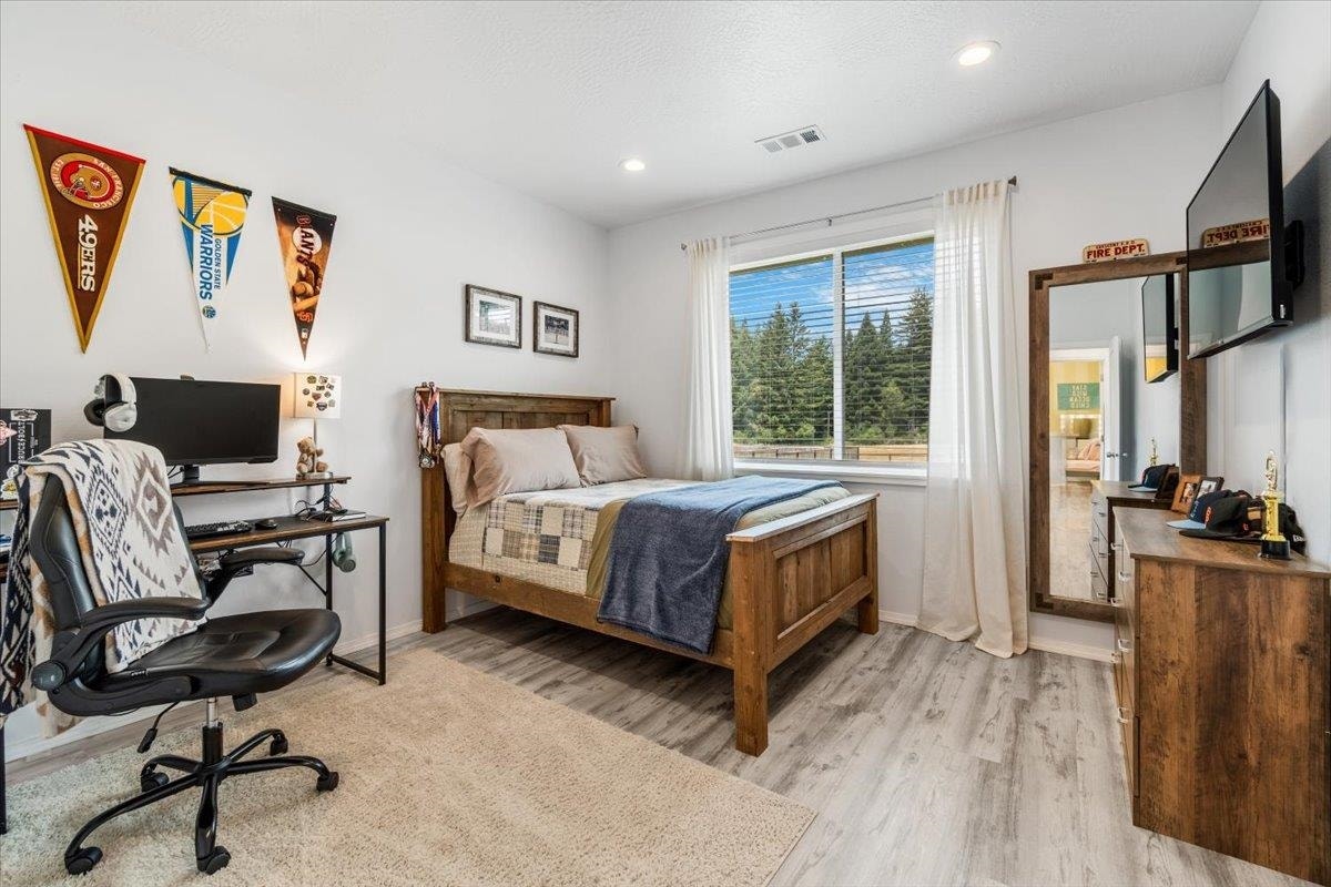 116 Club Dr, Crescent City, CA 95531