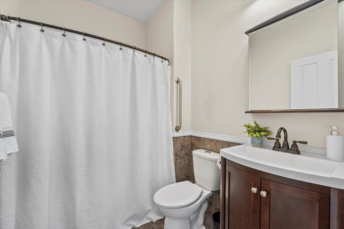 190 Storm Way, Crescent City, CA 95531