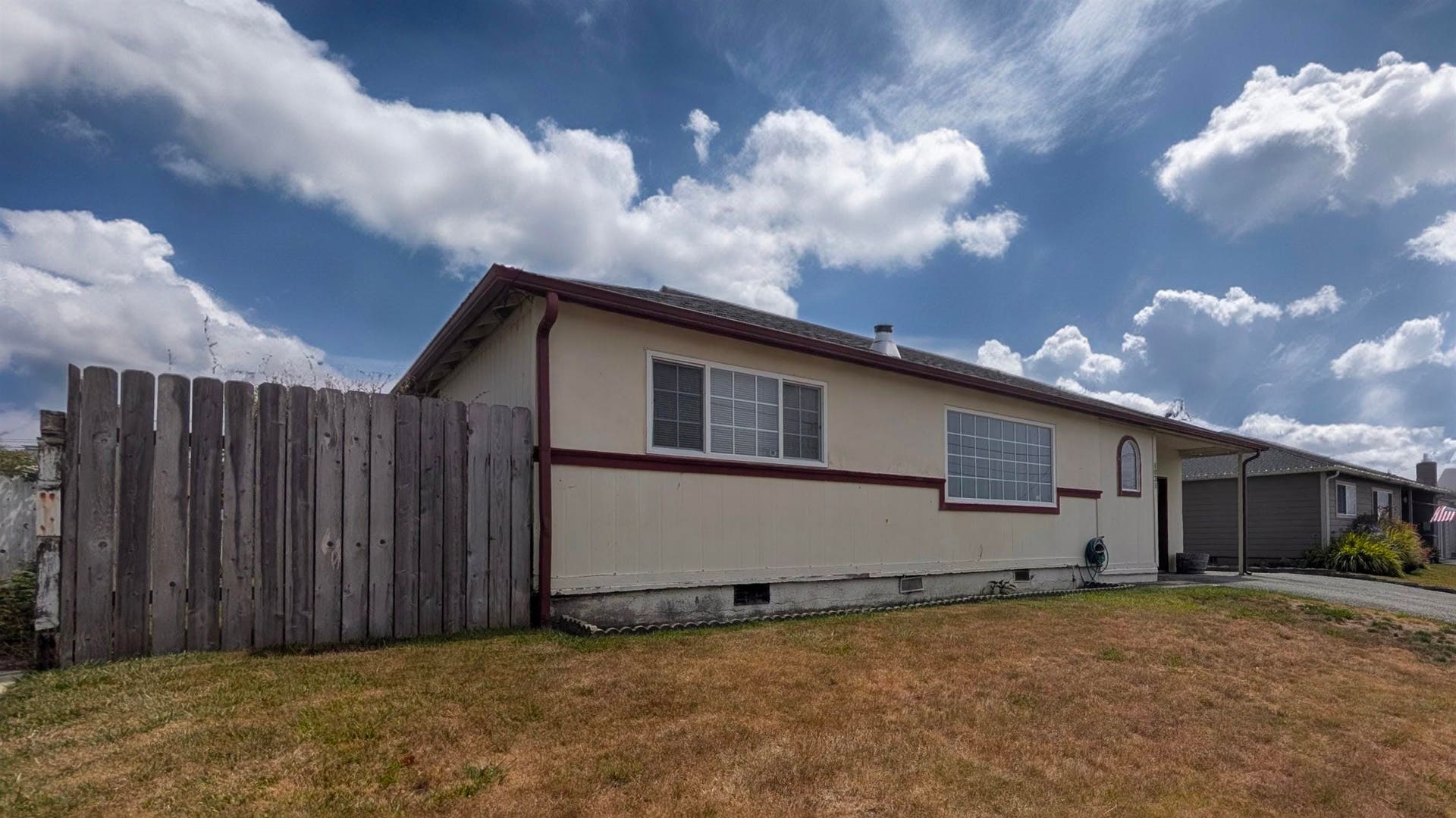 1021 Jaccard Street, Crescent City, CA 95531-3547