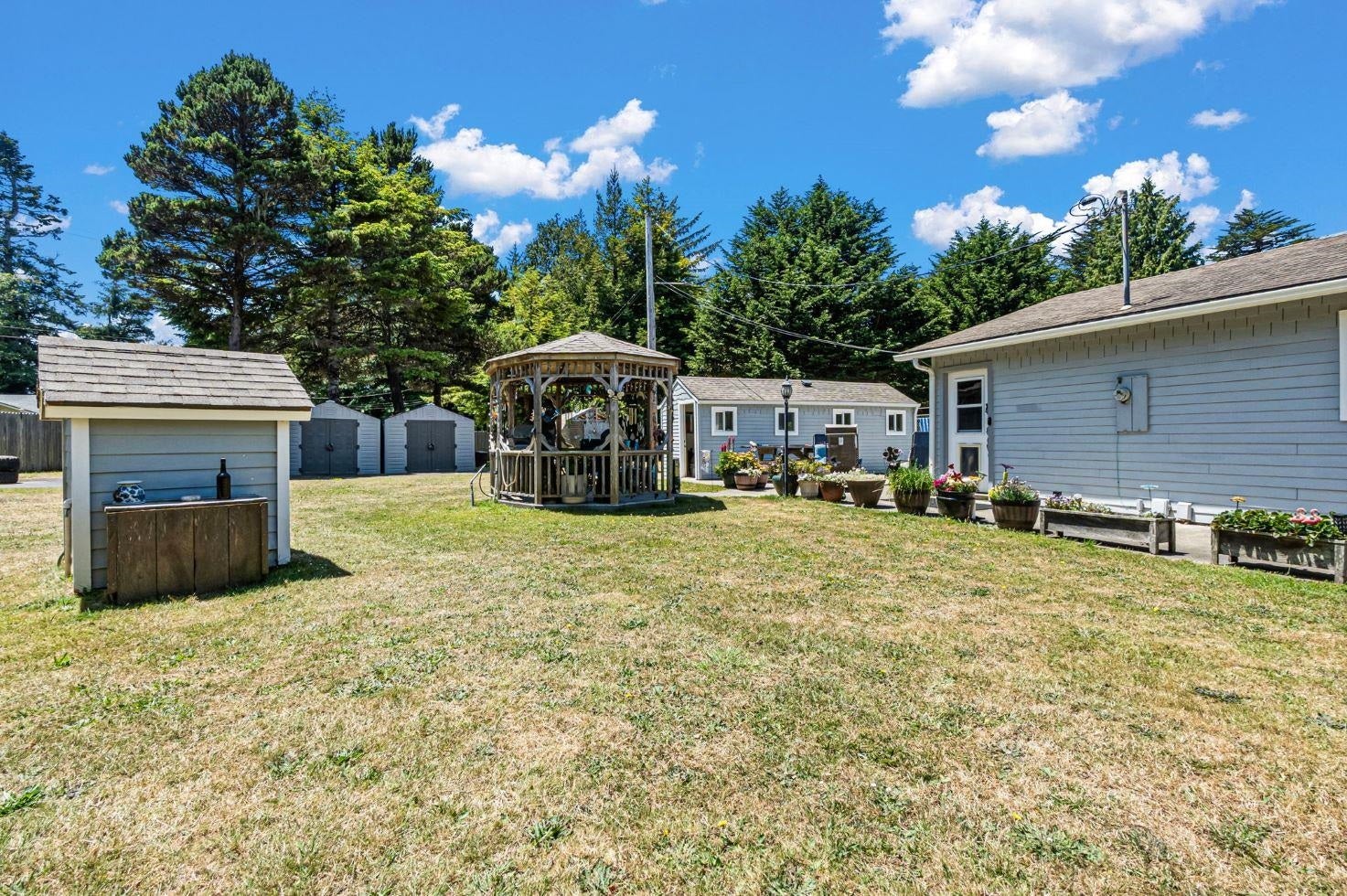 700 & 740 Oak Road, Crescent City, CA 95531