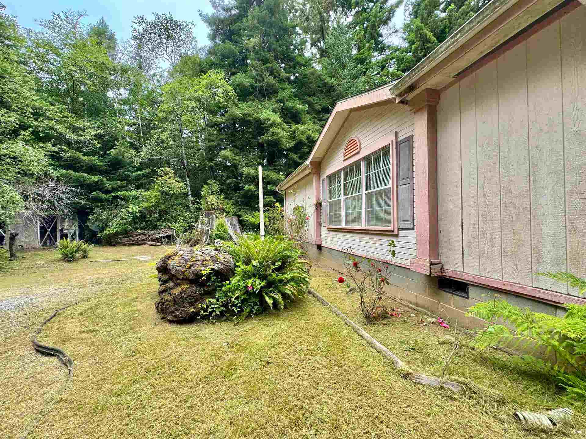 180 Madeleine Lane, Crescent City, CA 95531