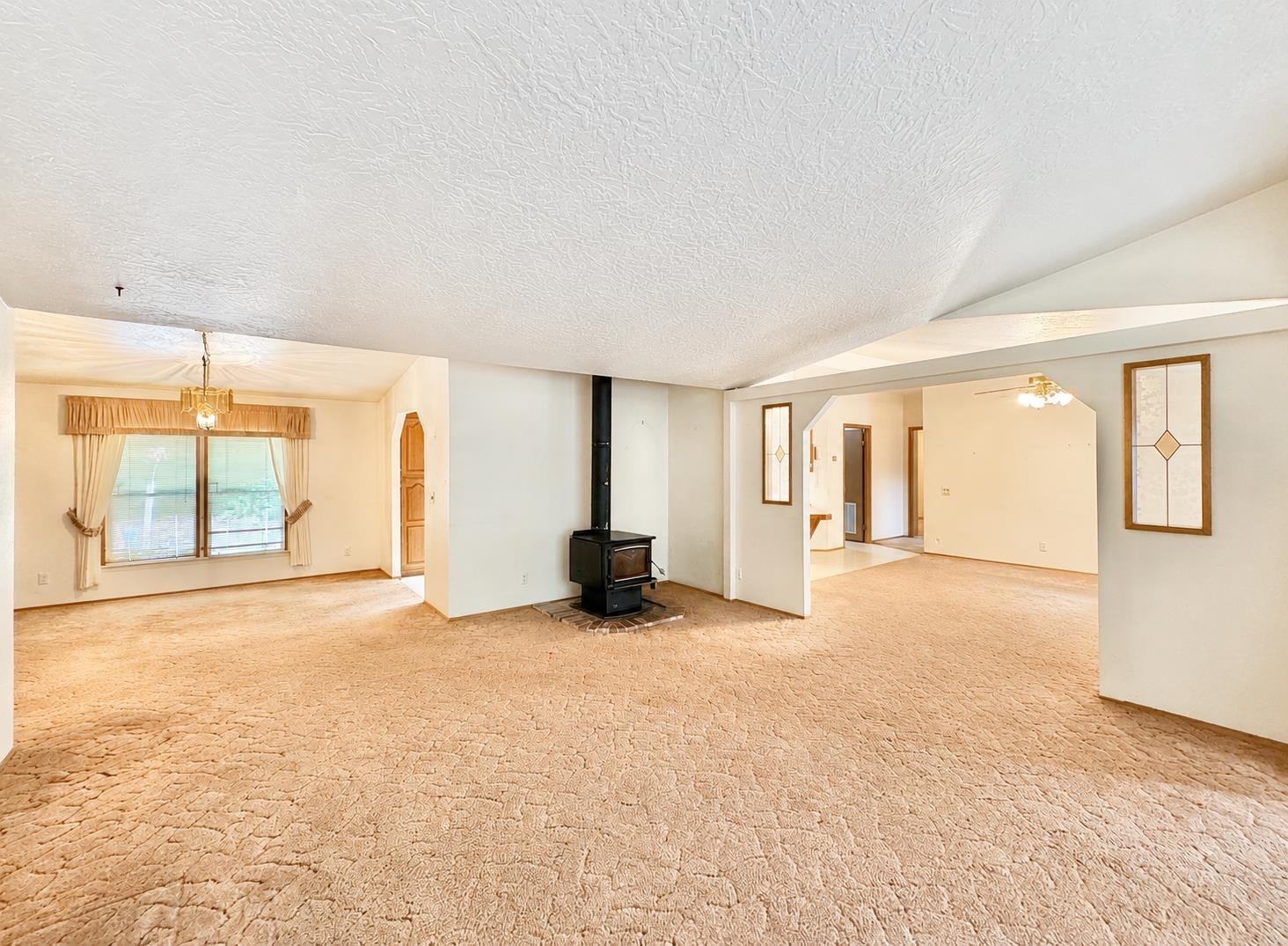 180 Madeleine Lane, Crescent City, CA 95531