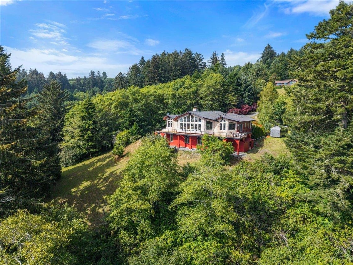 210 Surfsound Dr, Smith Rive, CA 95567 | MLS # 260334