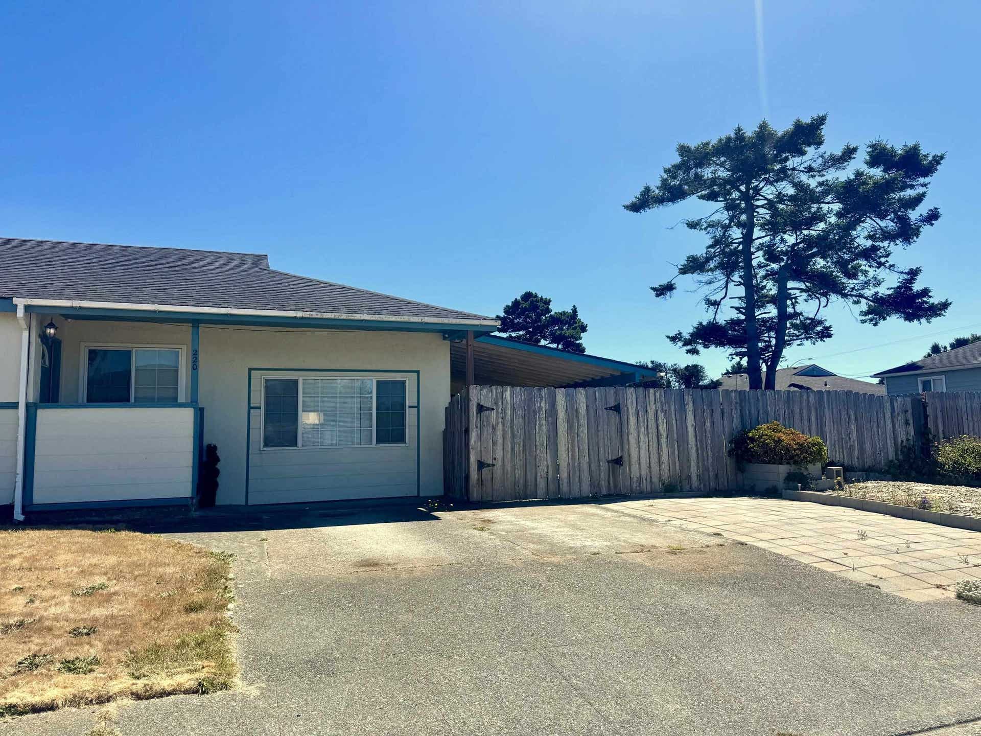 220 W Condor Street, Crescent City, CA 95531