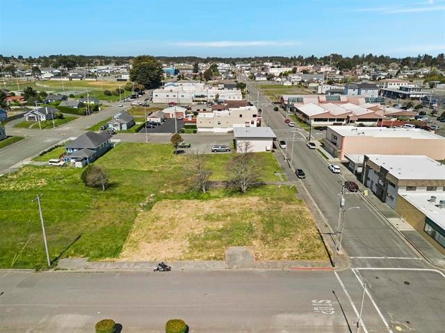 308 G Street, Crescent City, CA 95531-4015