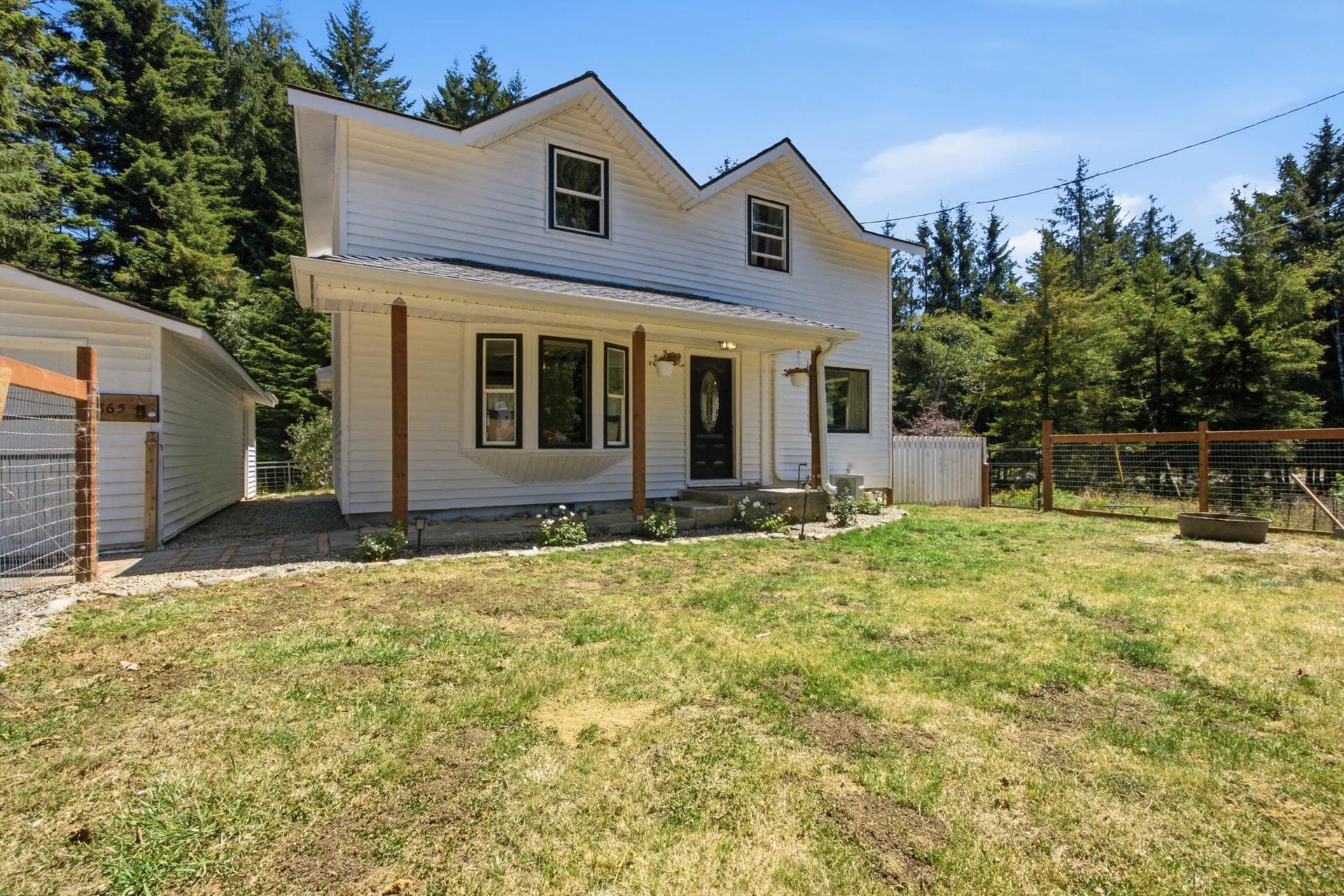1865 Railroad Avenue, Crescent City, CA 95531-8035