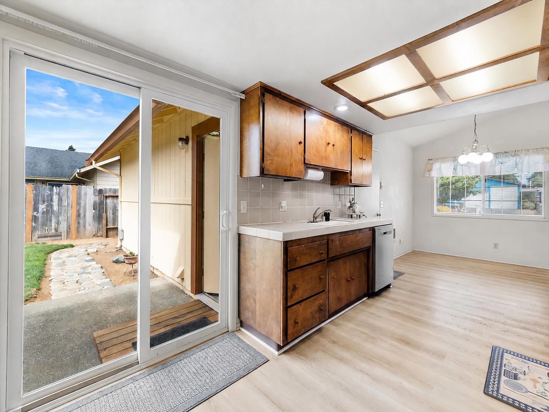 127 E Coolidge, Crescent City, CA 95531