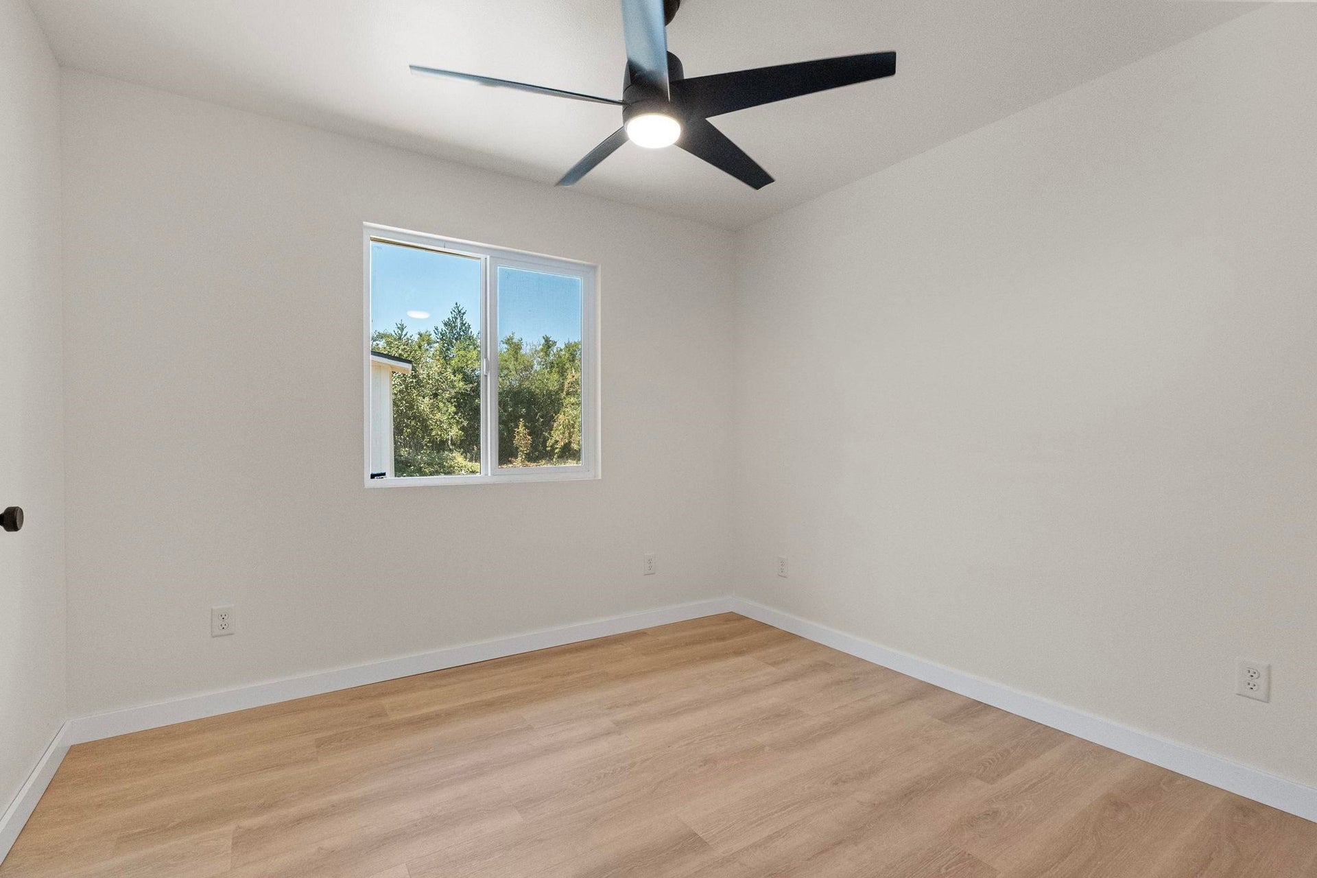 2110 Lagoon Avenue, Crescent City, CA 95531