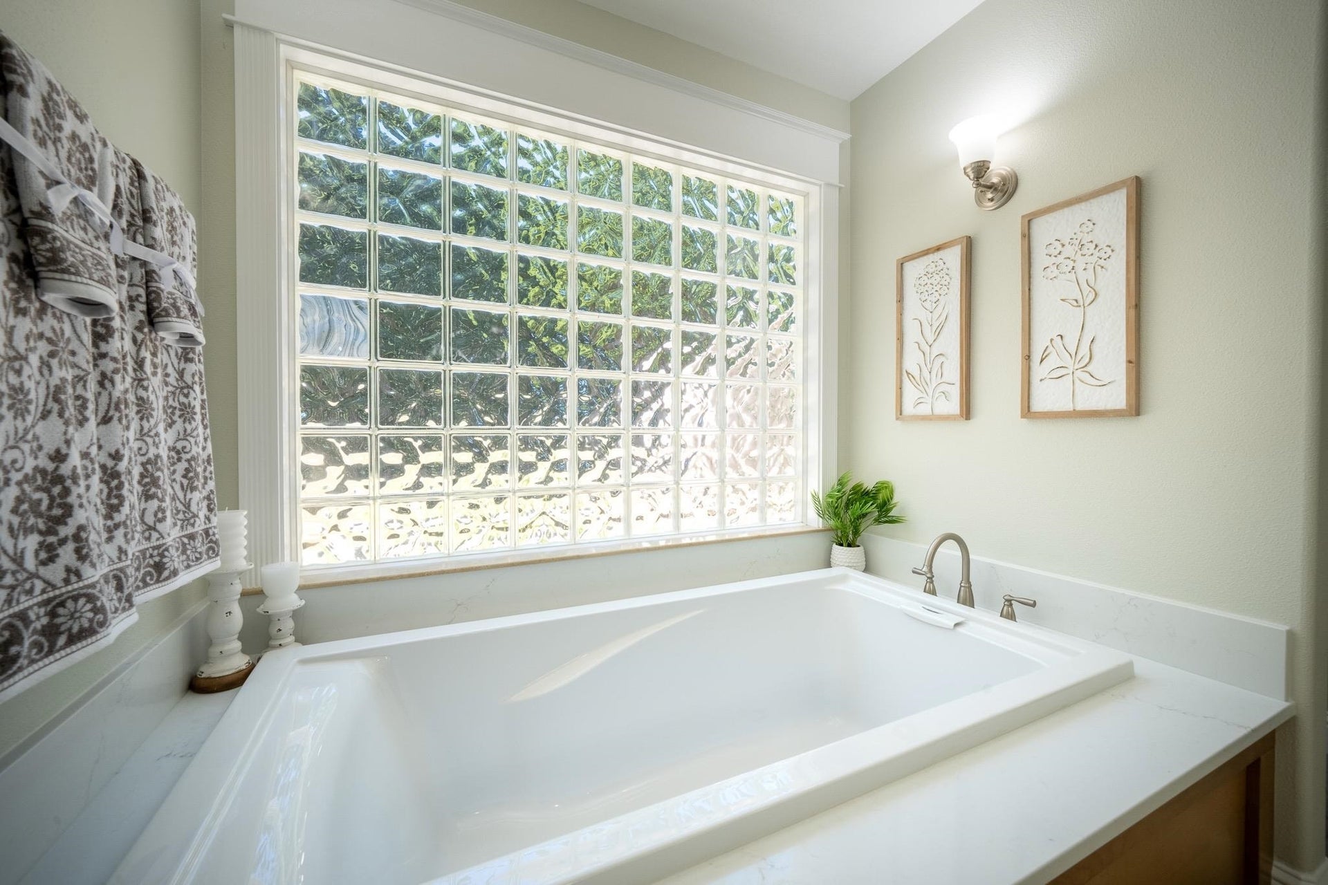 265 Little Redwood Lane, Crescent City, CA 95531