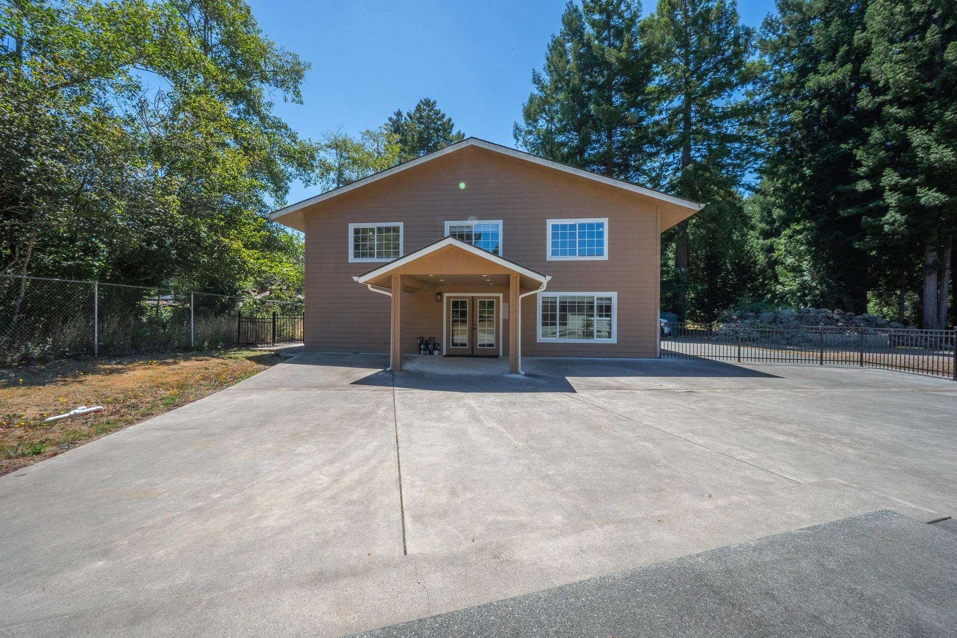 265 Little Redwood Lane, Crescent City, CA 05531