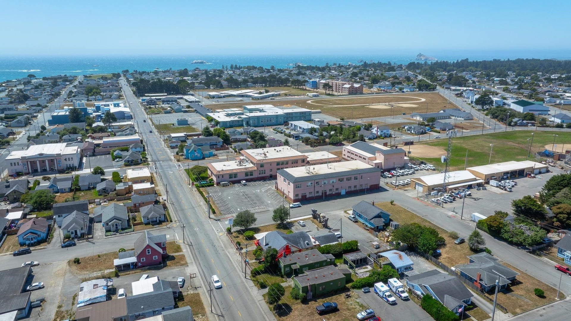 928 9th Street, Crescent City, CA 95531