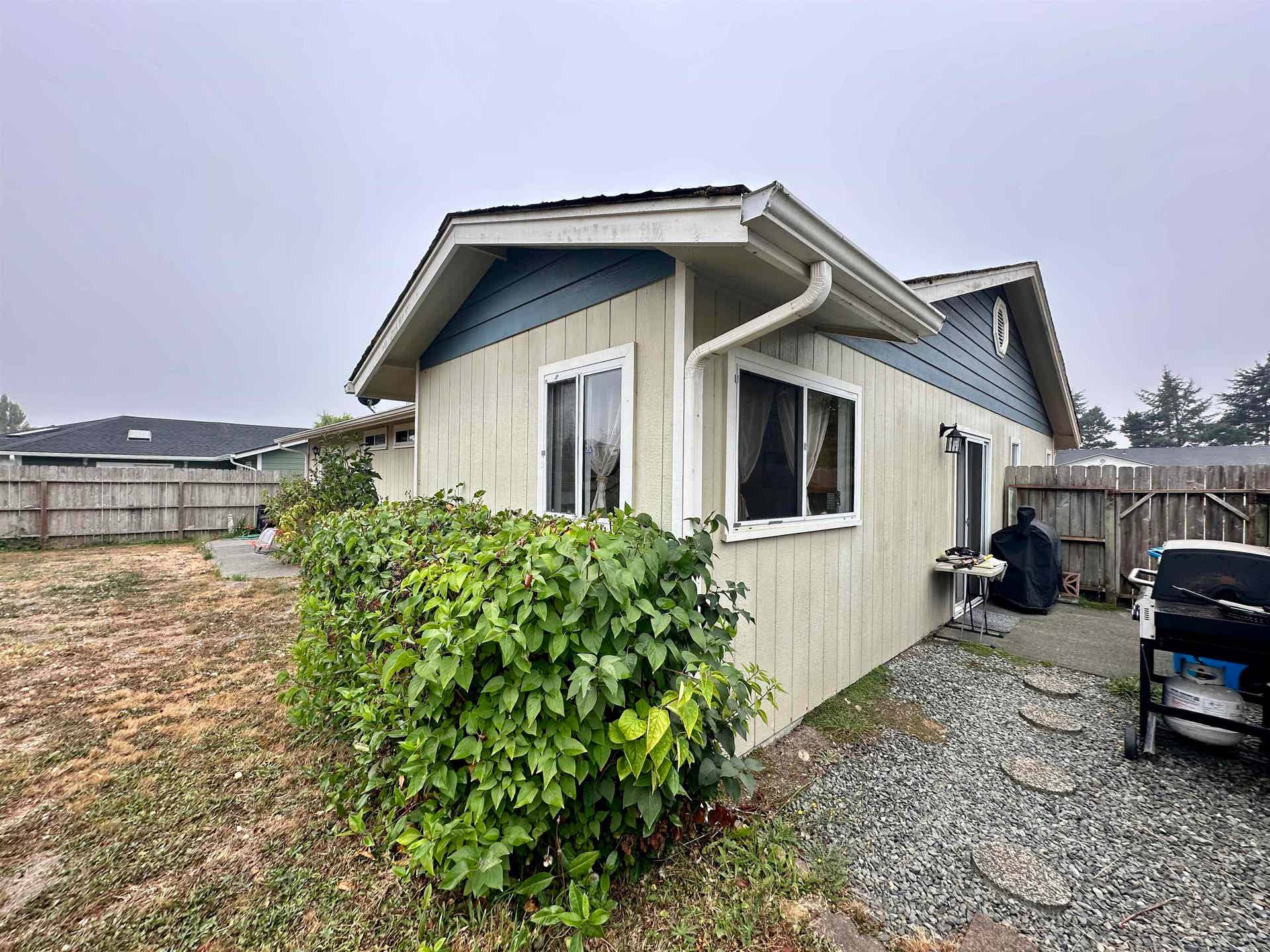 395 N Bradford Street, Smith River, CA 95567