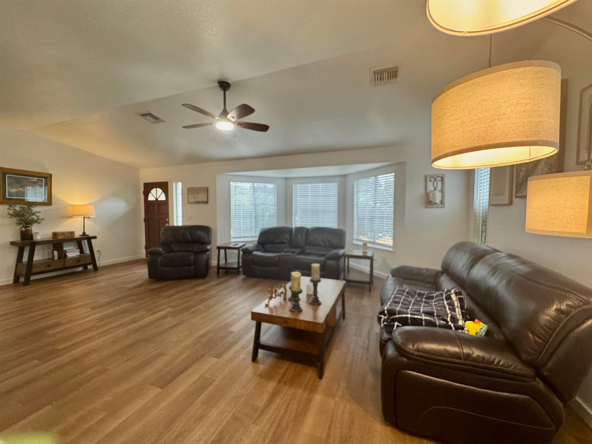 395 N Bradford Street, Smith River, CA 95567