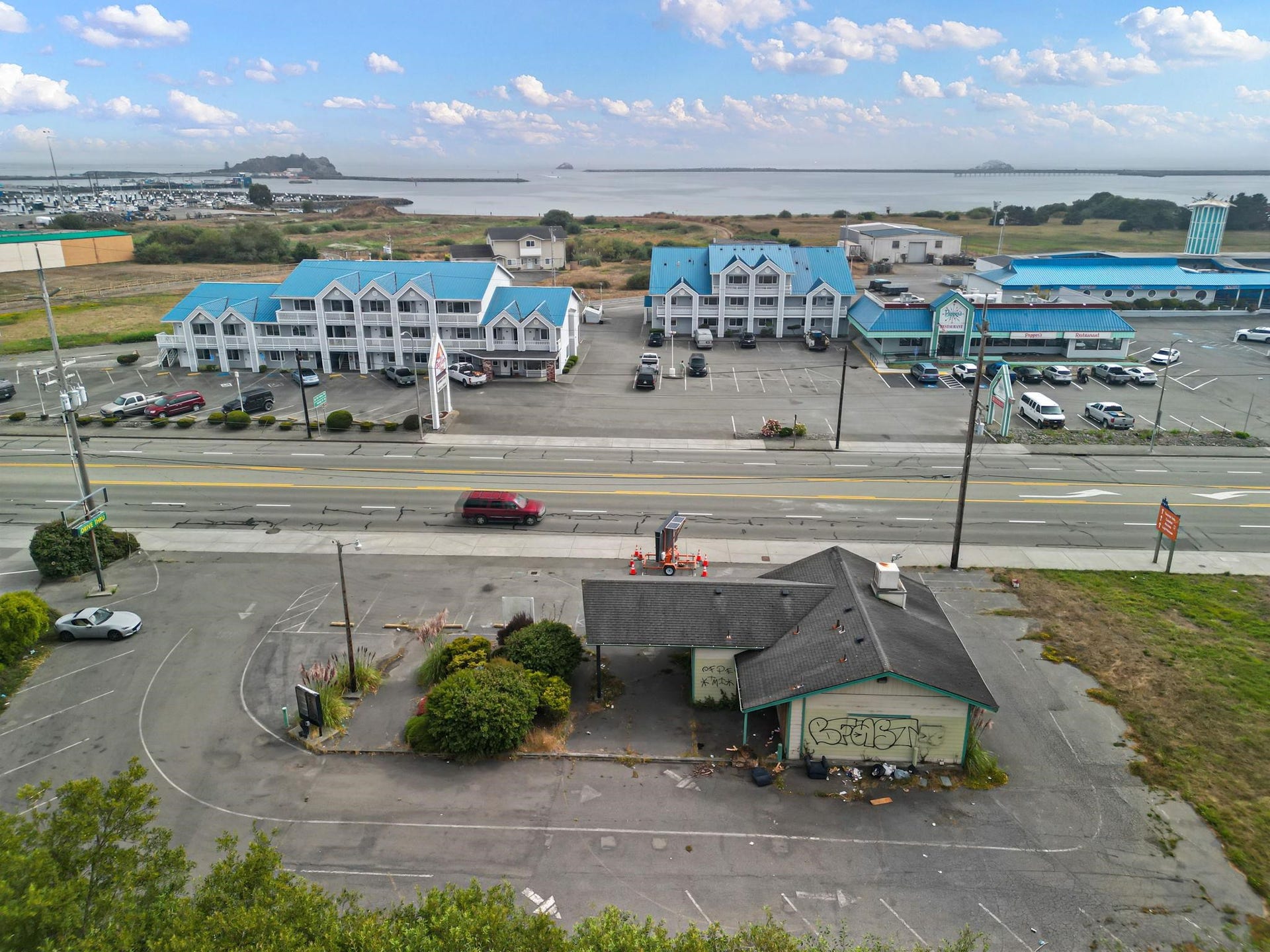 309 US Hwy 101 South, Crescent City, CA 95531-5532