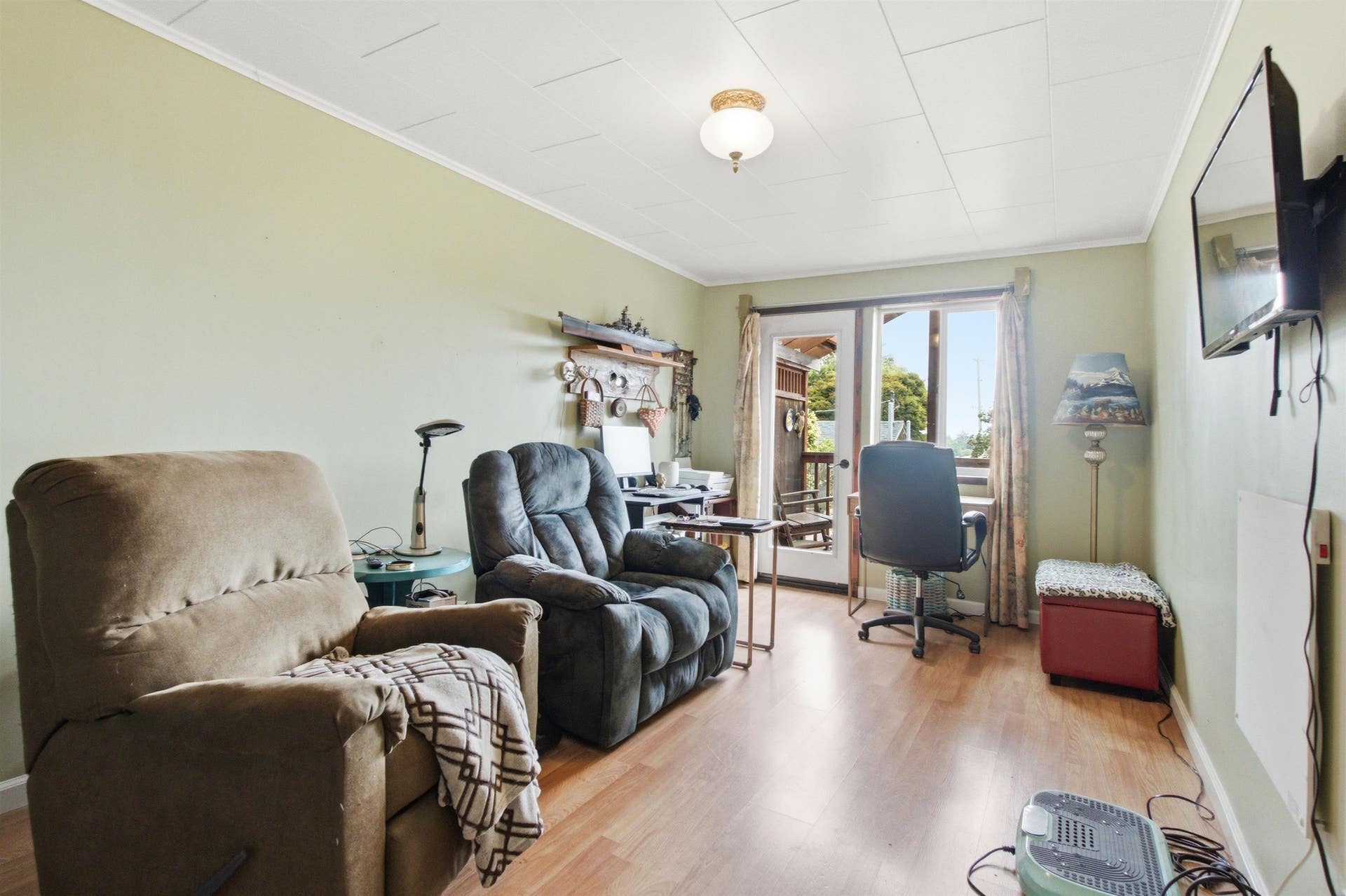 1089 K Street, Crescent City, CA 95531-2710