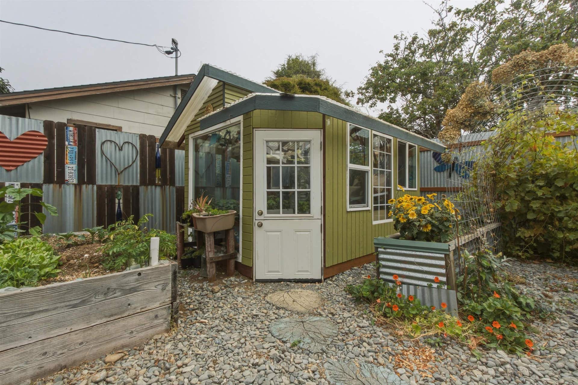 1089 K Street, Crescent City, CA 95531-2710