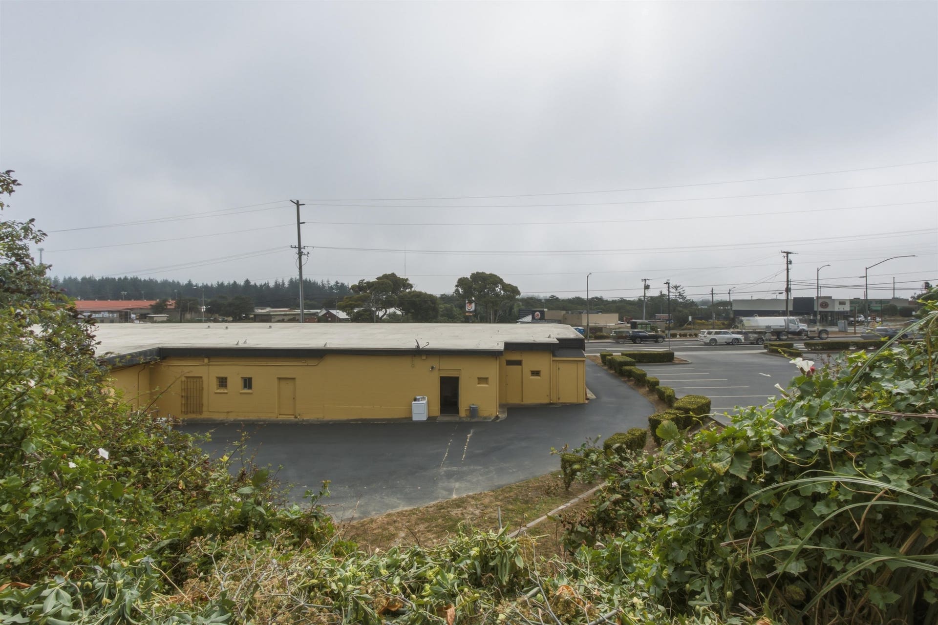 1089 K Street, Crescent City, CA 95531-2710