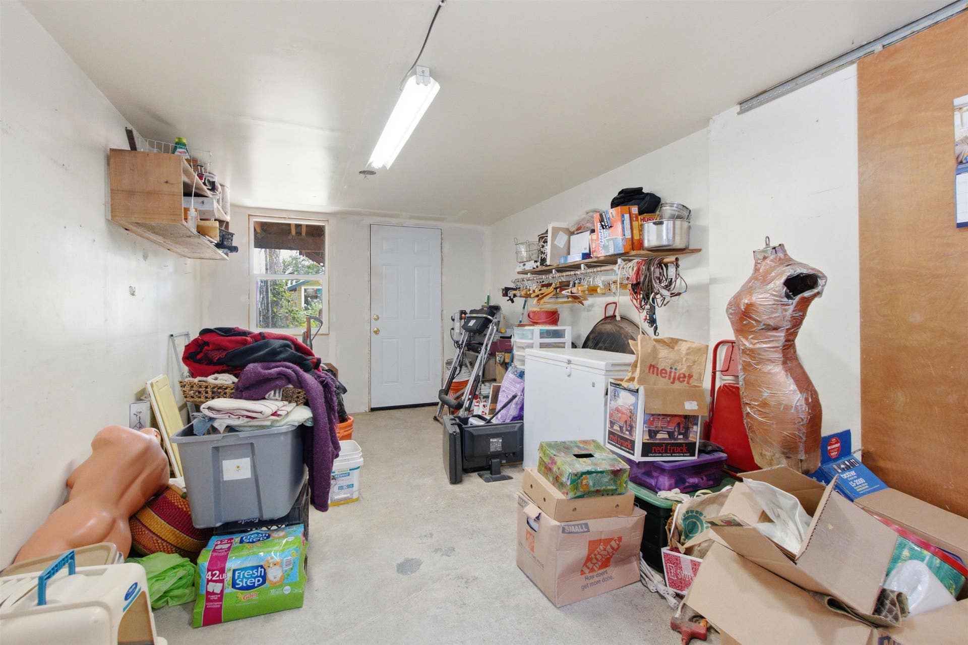 1089 K Street, Crescent City, CA 95531-2710
