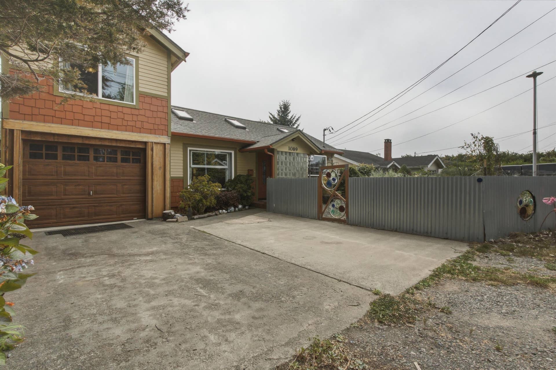 1089 K Street, Crescent City, CA 95531-2710