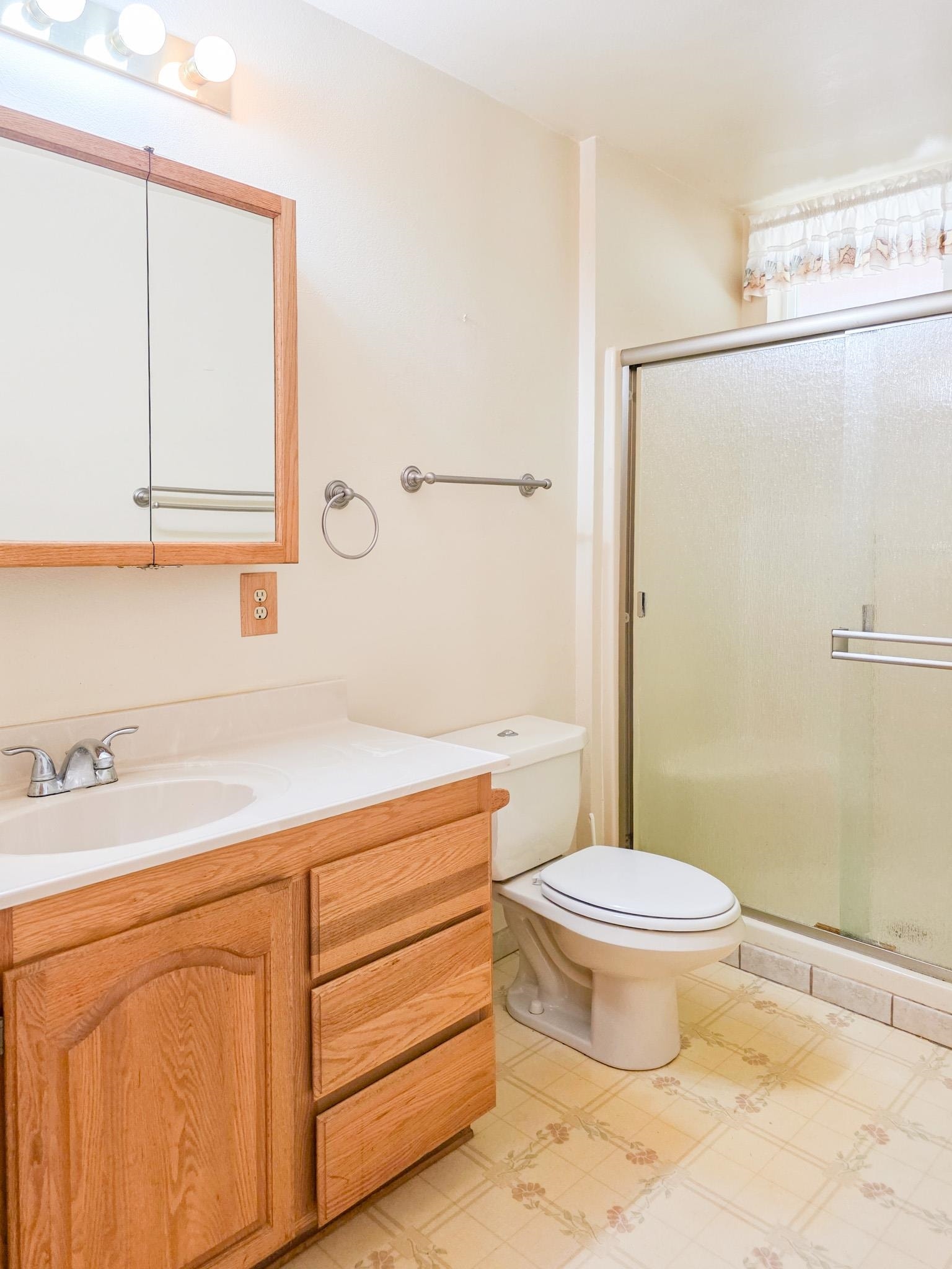 400 Mud Hen Road, Crescent City, CA 95531