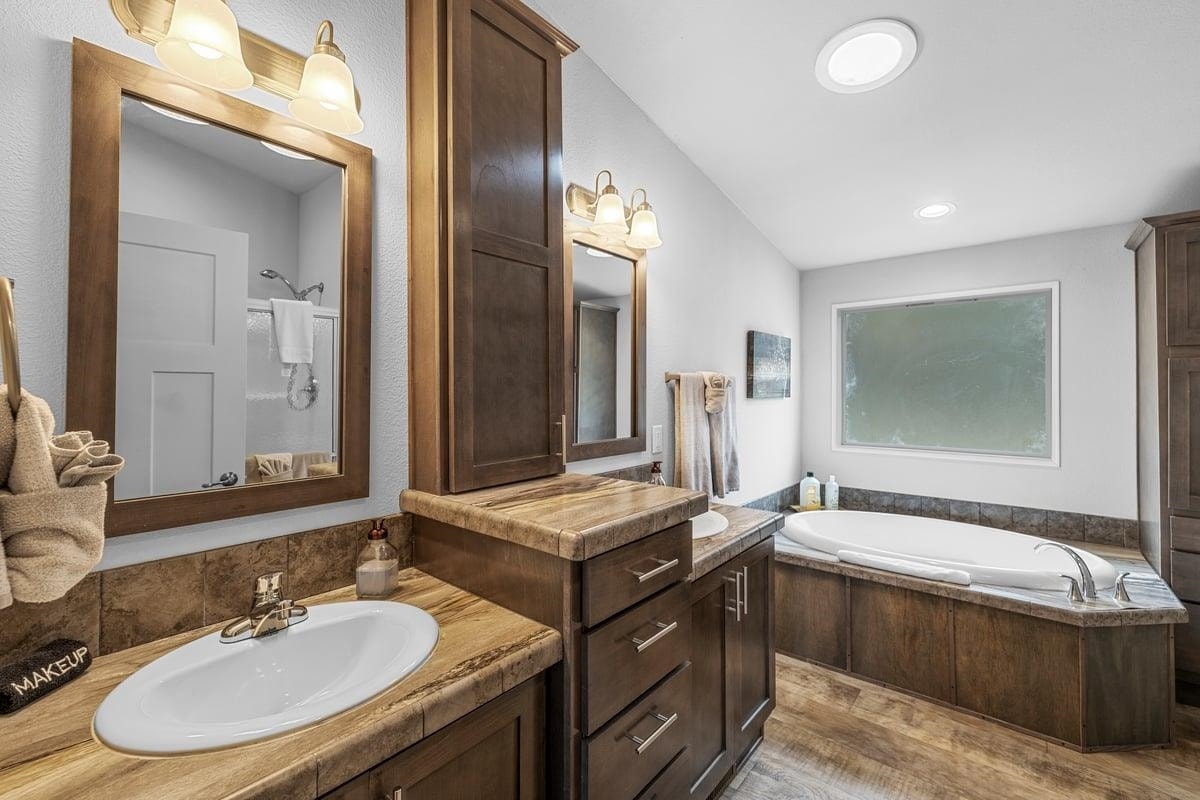 400 Paige Lane, Crescent City, CA 95531