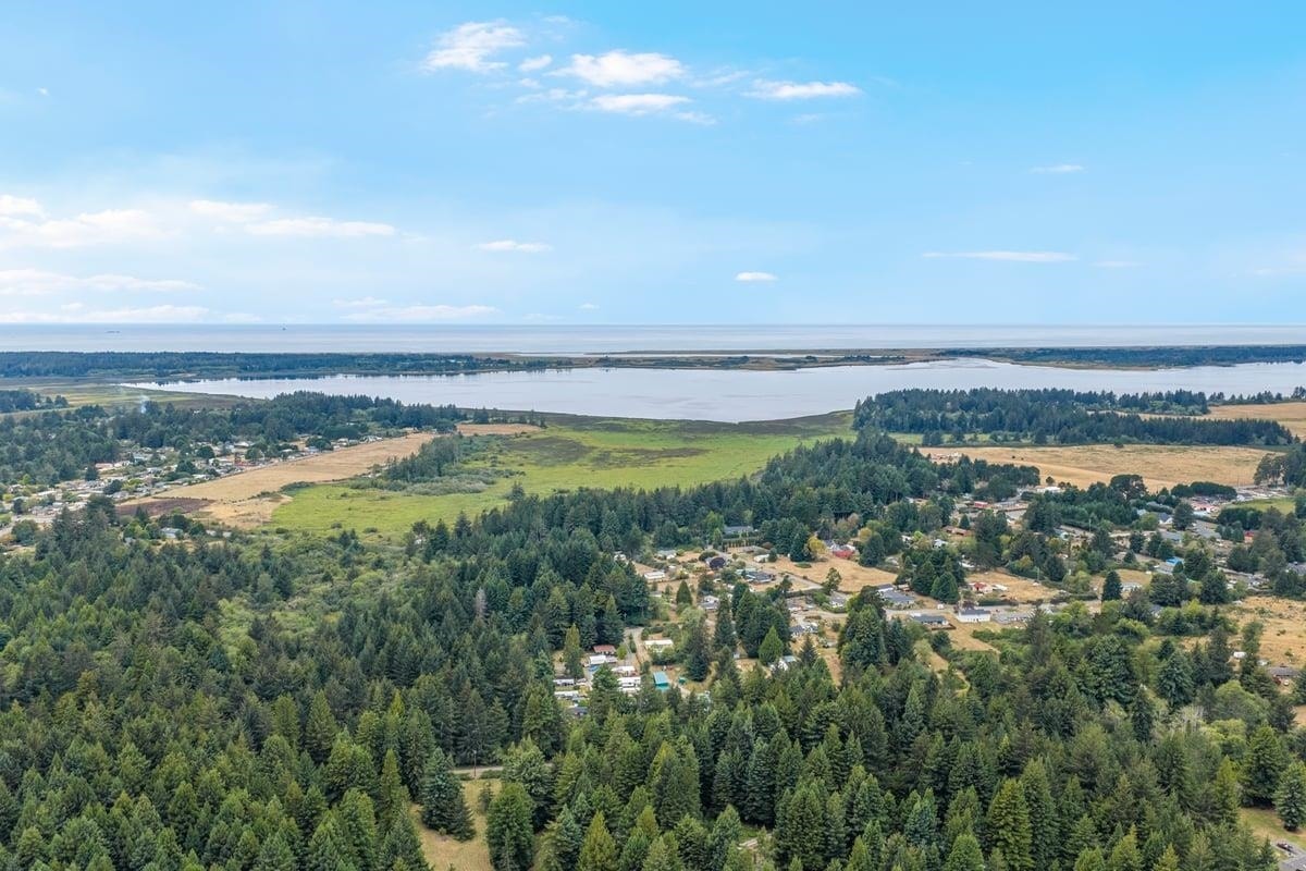 400 Paige Lane, Crescent City, CA 95531