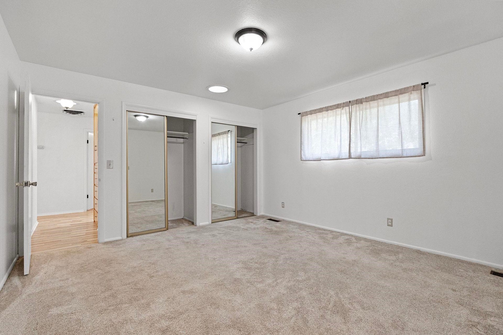 160 Esta Avenue, Crescent City, CA 95531-9790