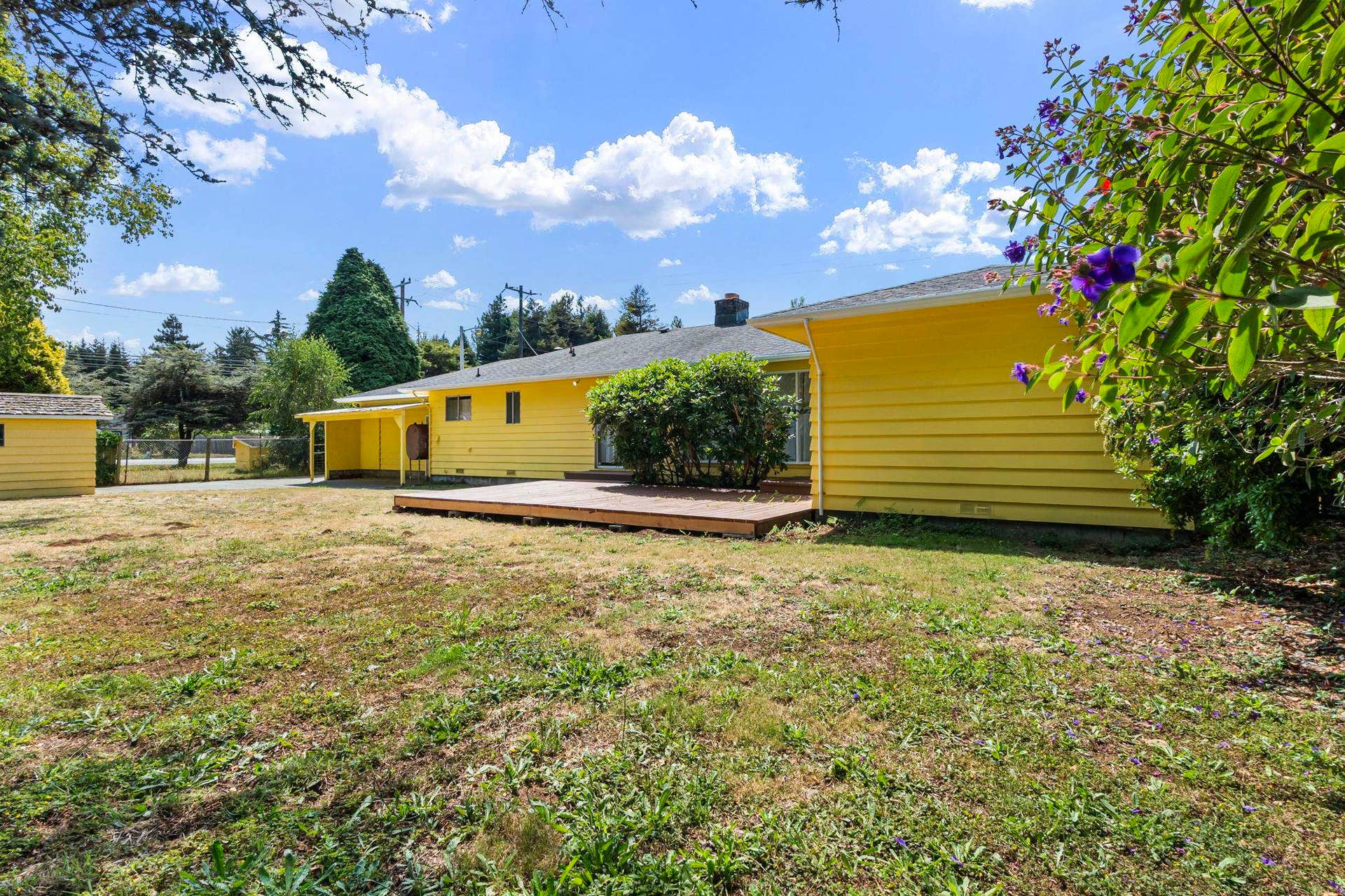 160 Esta Avenue, Crescent City, CA 95531-9790