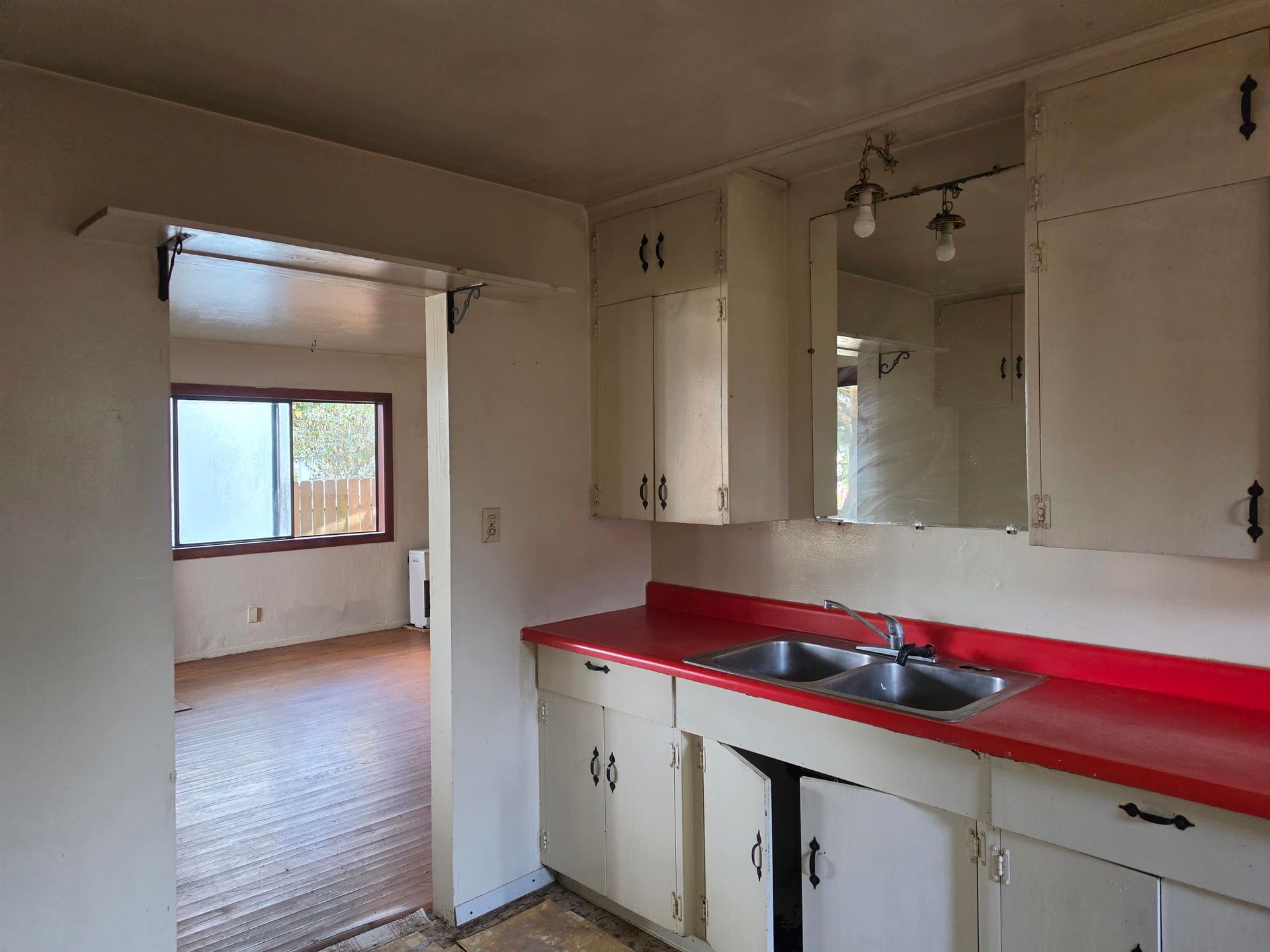 1582 Gainard Street, Crescent City, CA 95531