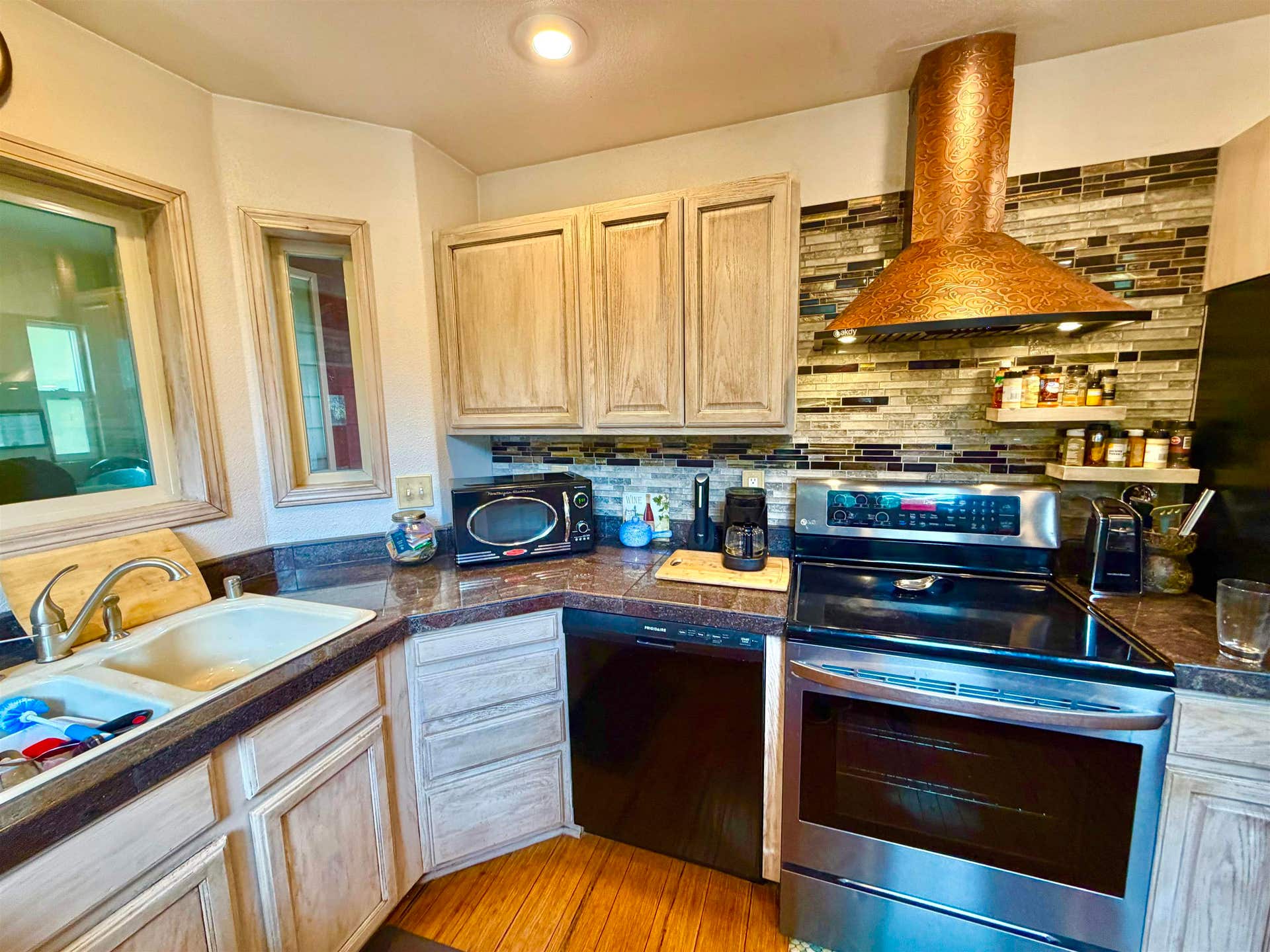 12541 Mouth of Smith River Road, Smith River, CA 95567