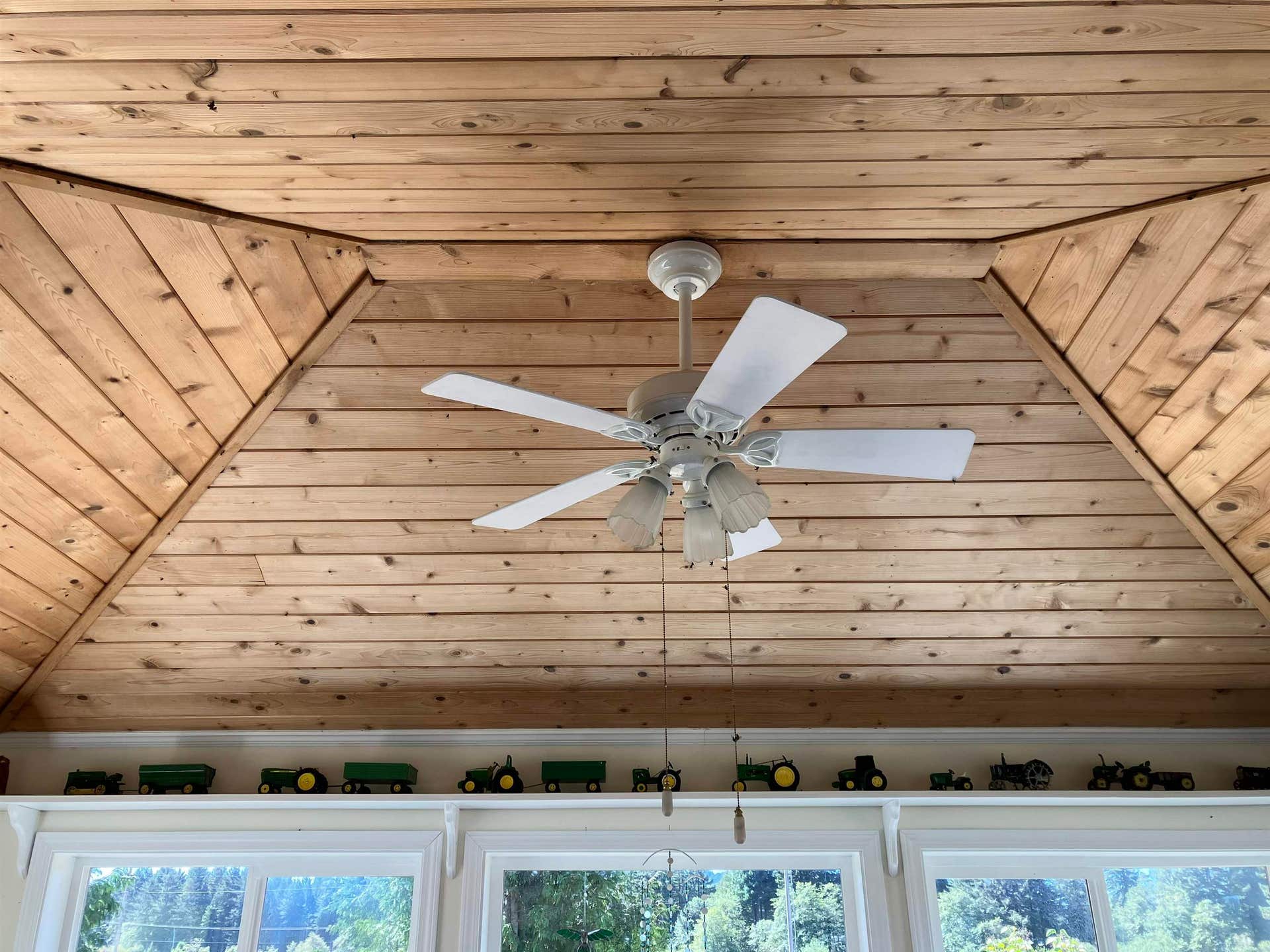6950 South Bank Rd., Crescent City, CA 95531