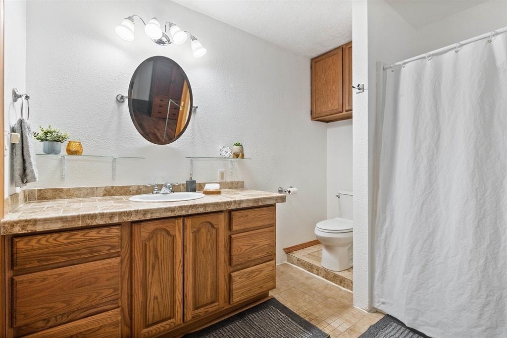 225 Kaitie Lane, Crescent City, CA 95531