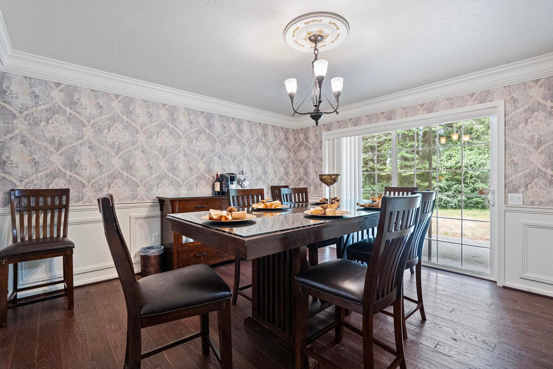 1020 Blackwell Lane, Crescent City, CA 95531-8810