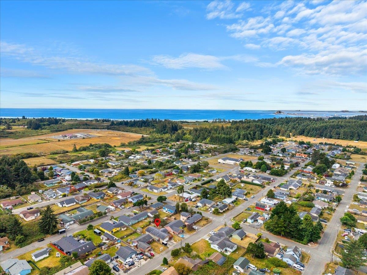2619 Nickel Avenue, Crescent City, CA 95531-9135