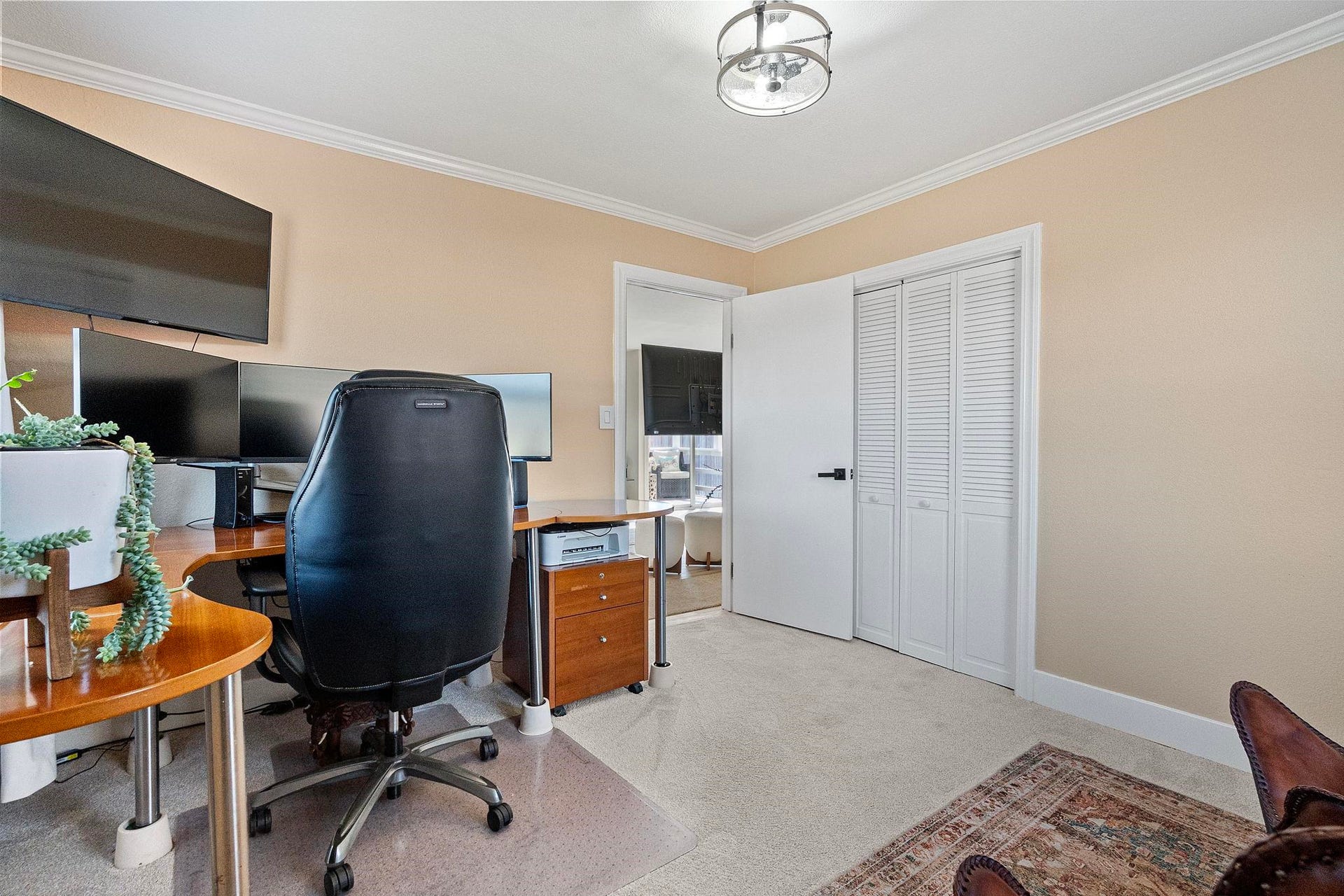 1390 California Street, Crescent City, CA 95531-2238