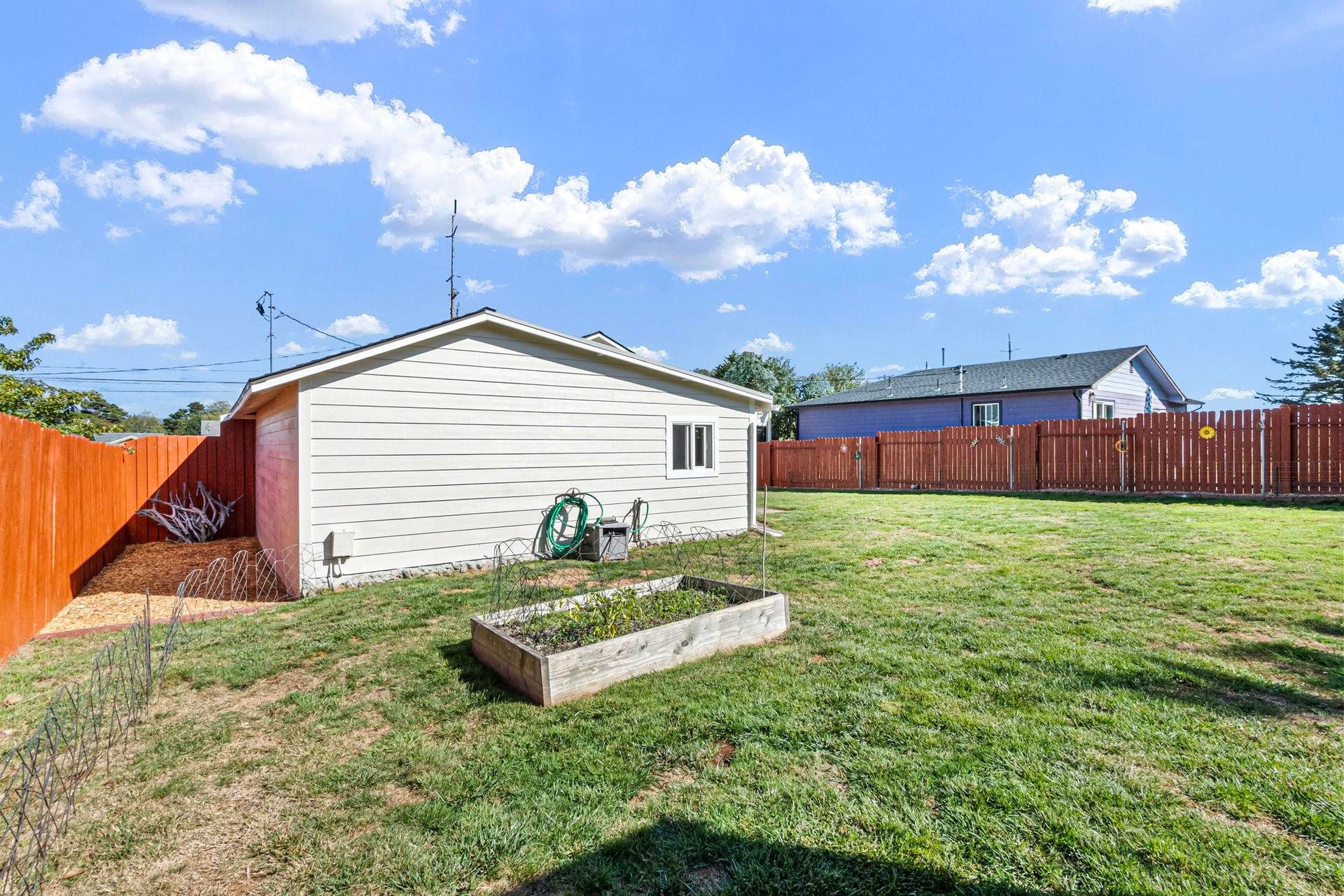 1390 California Street, Crescent City, CA 95531-2238