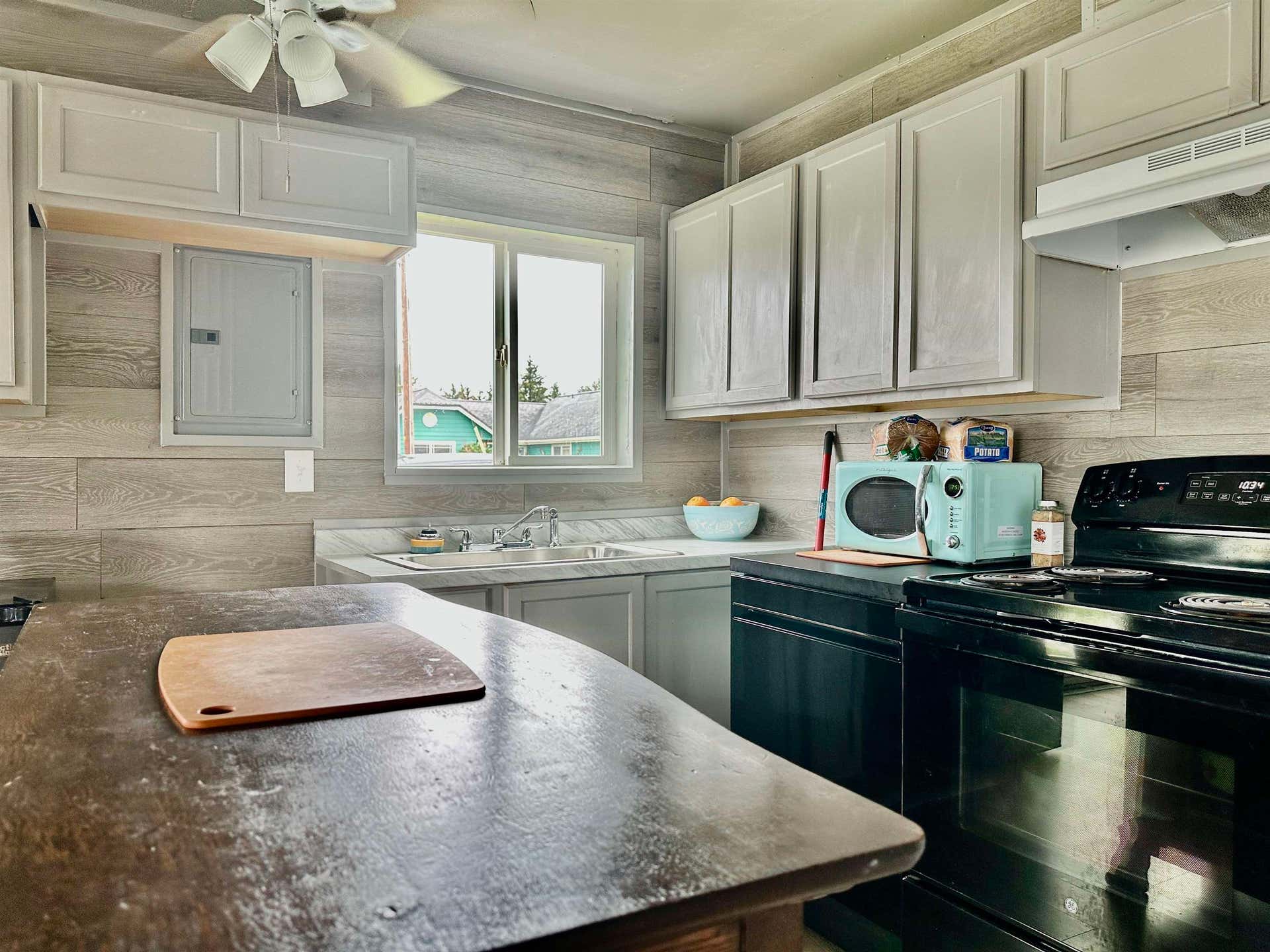 545 Reddy Avenue, Crescent City, CA 95531-2643