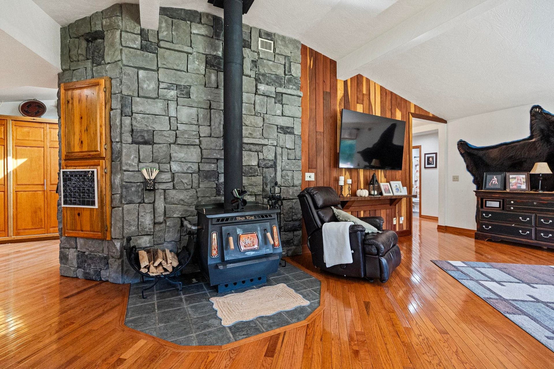 140 Lado Del Rio, Gasquet, CA 95543