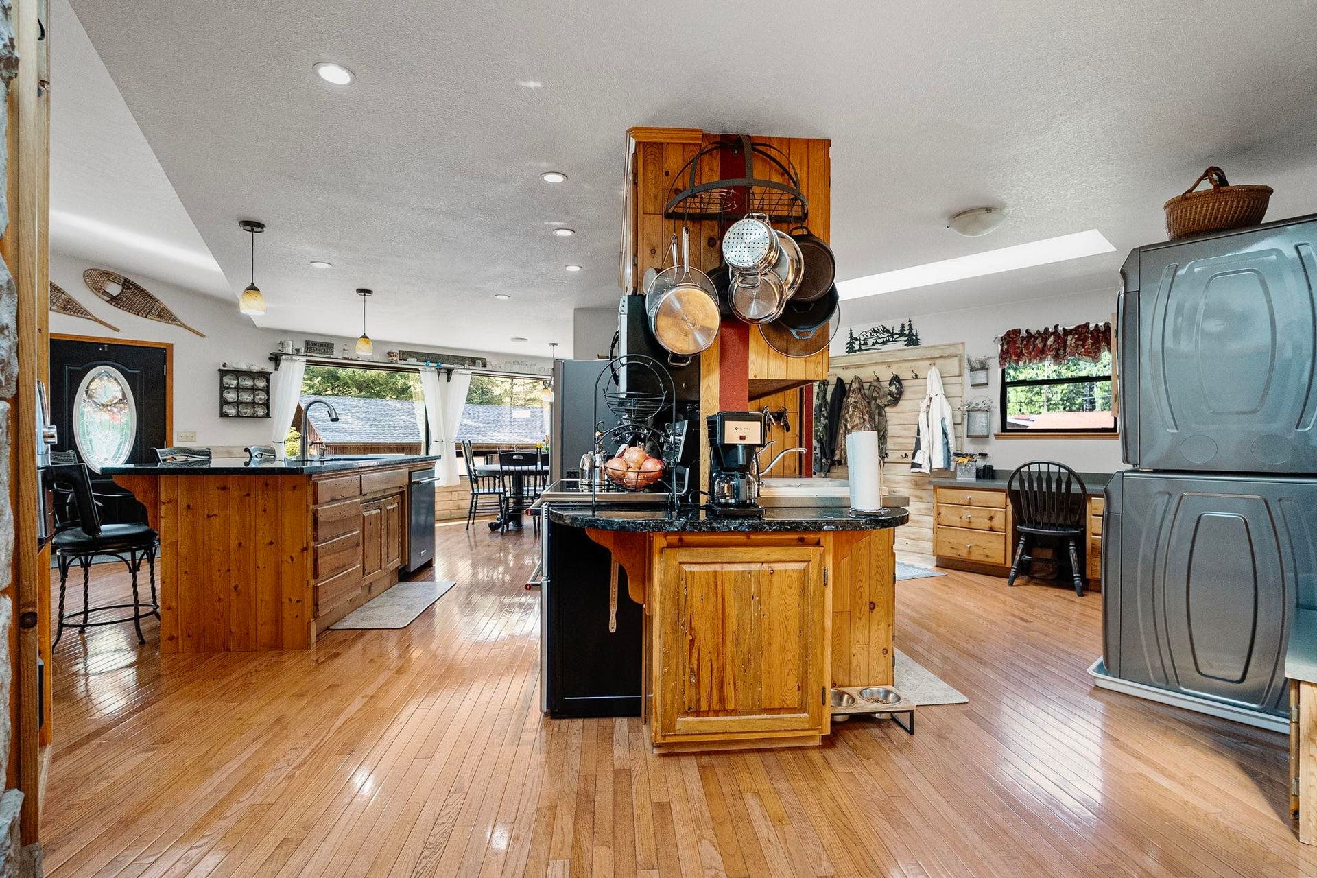 140 Lado Del Rio, Gasquet, CA 95543
