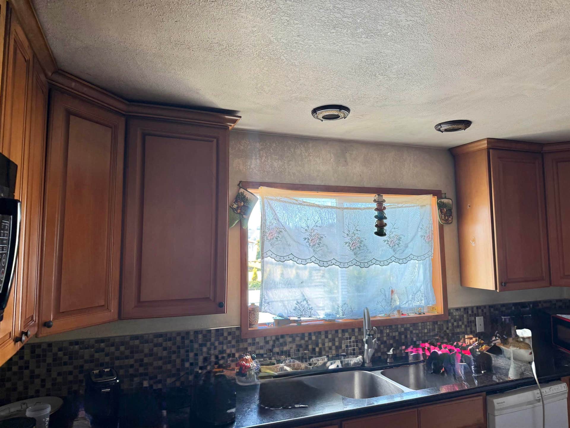 695 Macken Avenue, Crescent City, CA 95531-3056