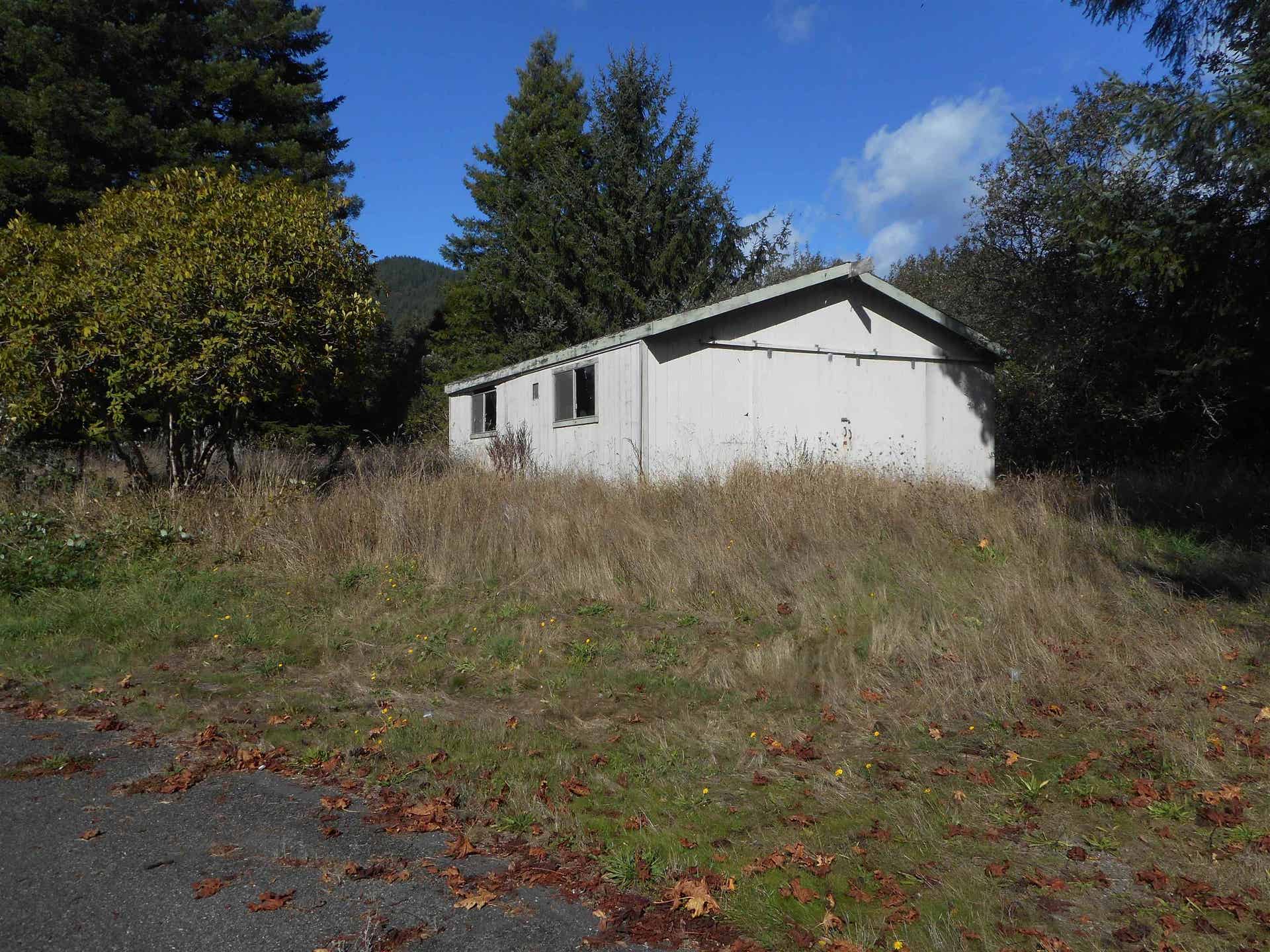 34 Duncan Road, Klamath, CA 95548