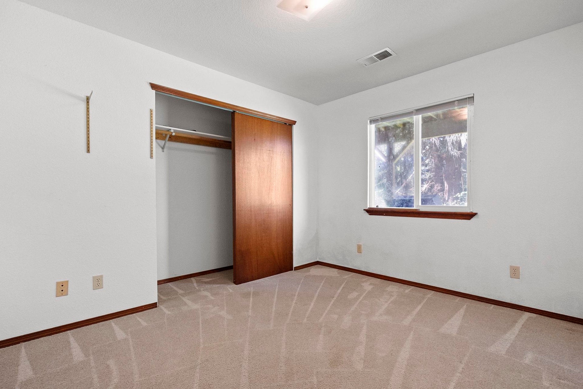 500 Bertsch Avenue, Crescent City, CA 95531-9268