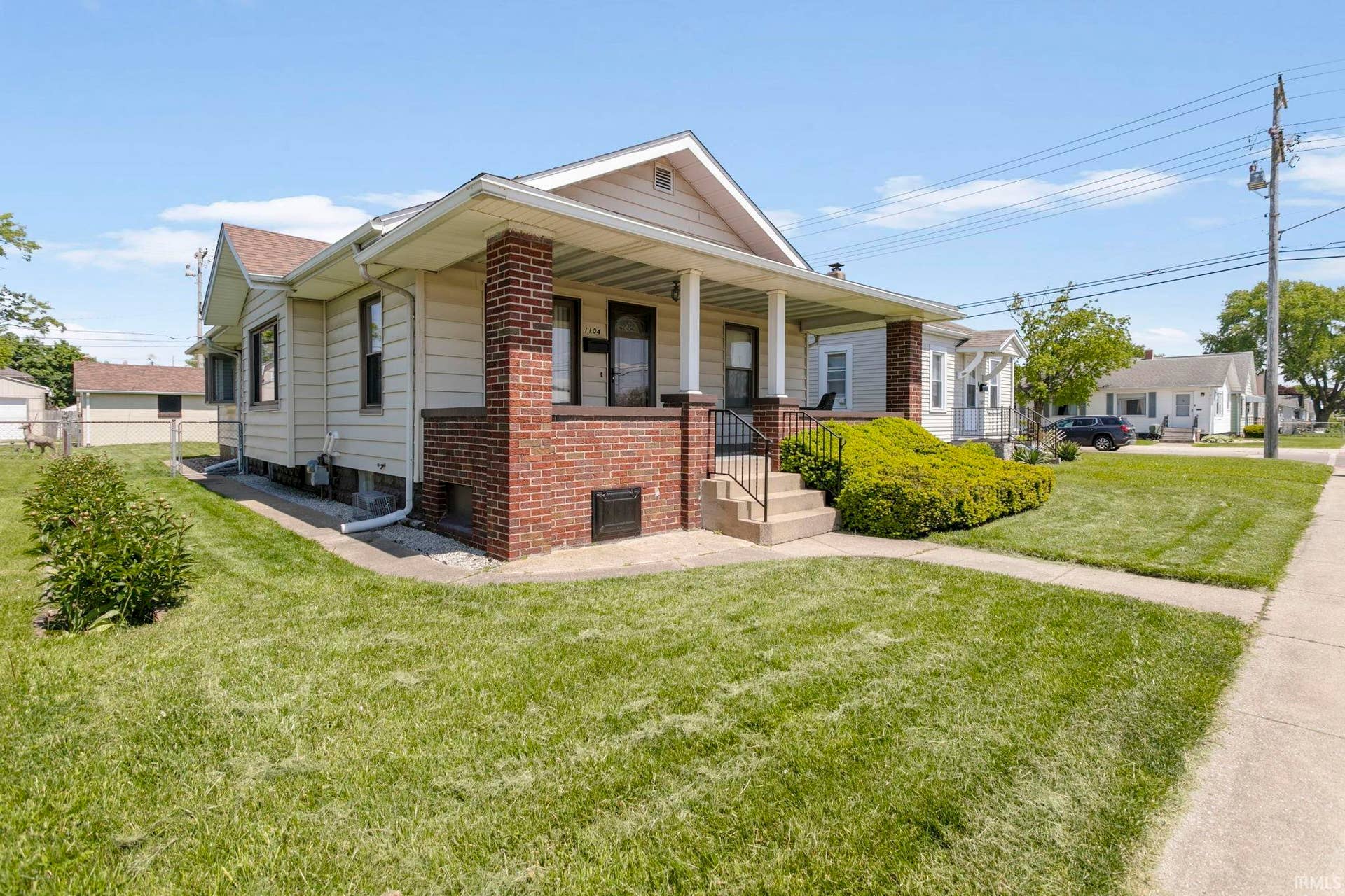 1104 W 8 Th Street, Mishawaka, IN 46544-4841 | MLS # 202617318