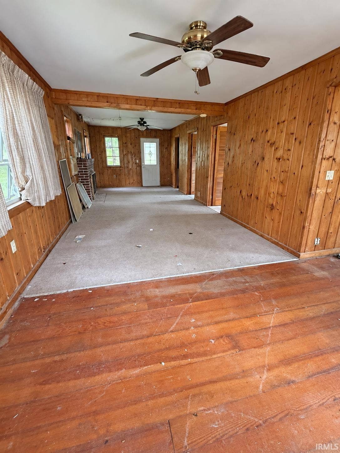1033 S Martz Street, Syracuse, IN 46567 | MLS # 202637065