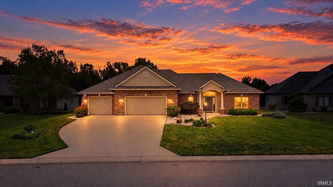 11115 Arranmore Cove, Roanoke, IN 46783-8797 | MLS # 202637569