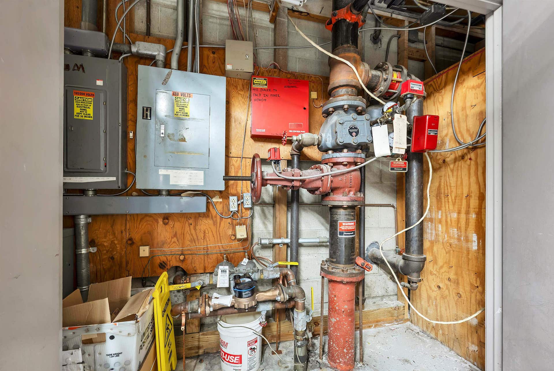 48 Powers, Milford, NH 03055