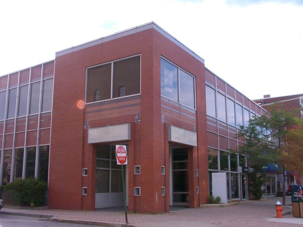 39 N Main, Concord, NH 03301